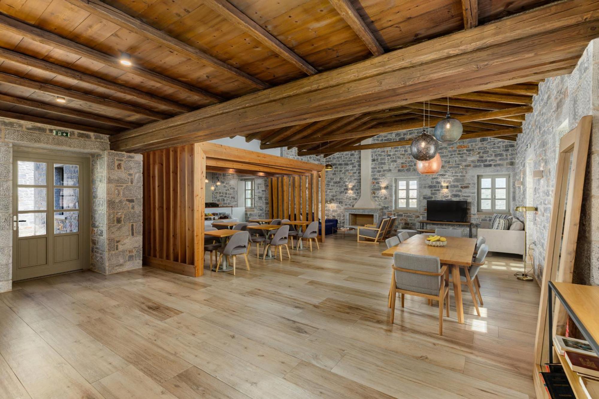 Trapela Limeni Luxury Suites Екстер'єр фото