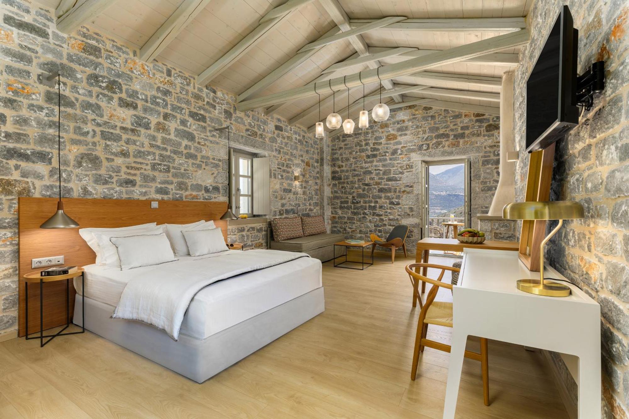 Trapela Limeni Luxury Suites Екстер'єр фото